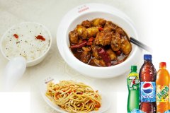 張成榮香辣雞架飯加盟——市場(chǎng)寬廣，開店無(wú)壓力！